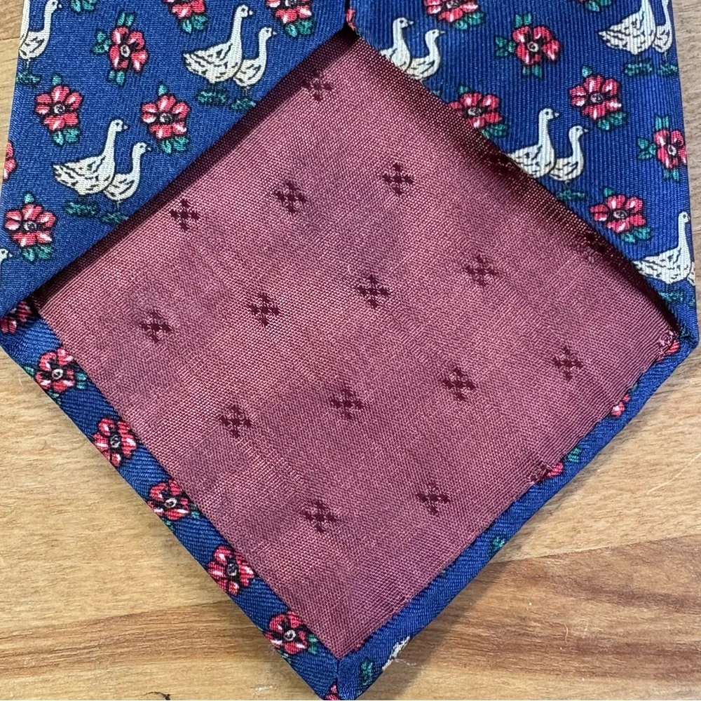 Taylor &‎ Butler Reine Seide Blue Geese Goose Red Flower Print Silk Tie England